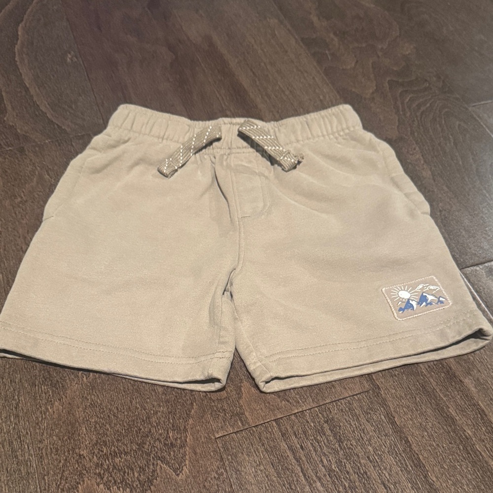 Tommy Bahama Kids Beige Shorts with Drawstring- Boys Size 5/6